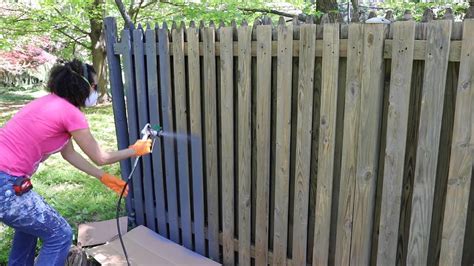 how to paint a wooden fence and why do we need to understand the weather when painting?